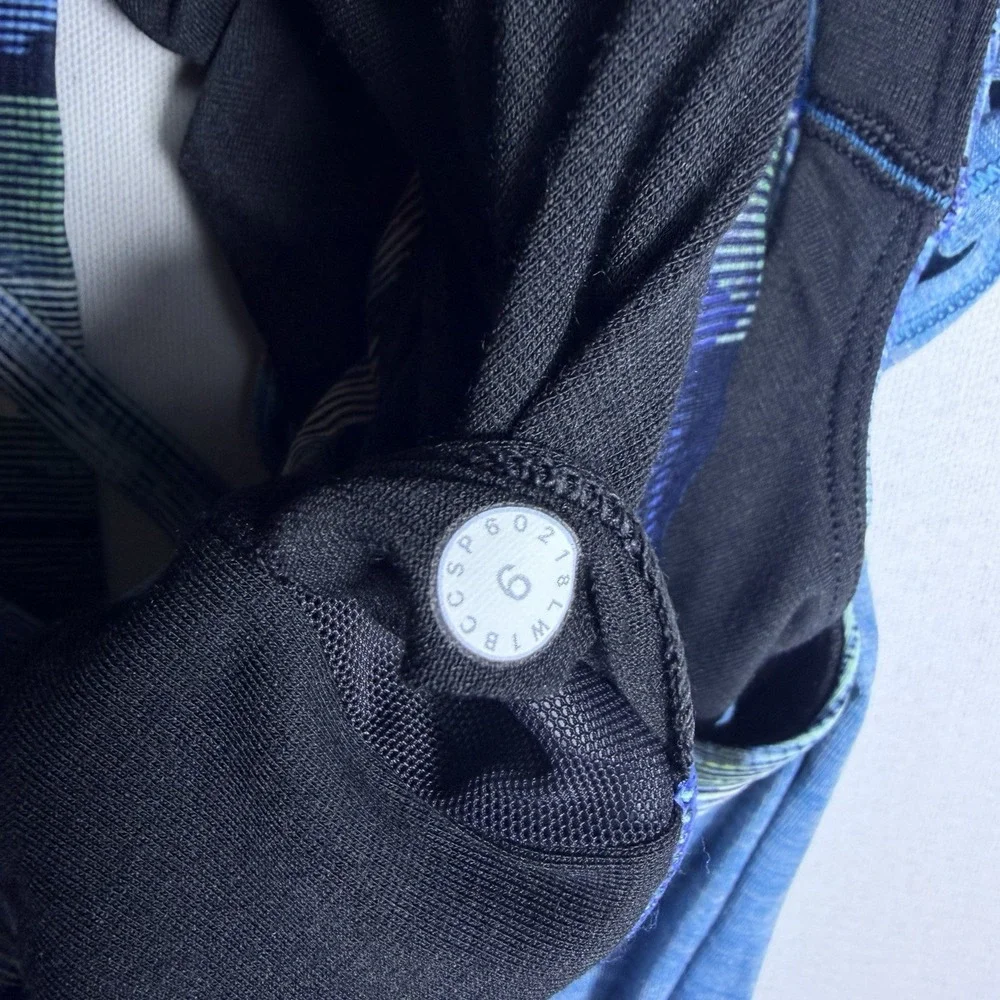 Lululemon Twist and Toil Tank Top Built-in Bra Blue‎ Women 6 Activewear Gym